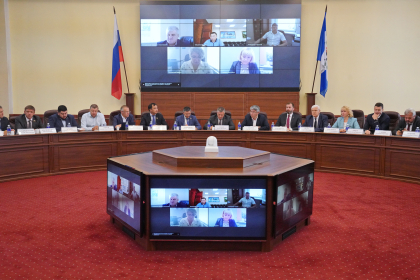 Александр Ведерников принял участие в обсуждении поправок в закон «Об охране озера Байкал»