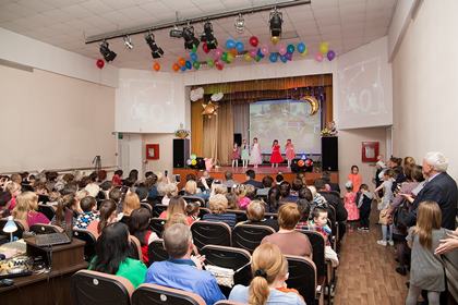 Сертификат подарил детсаду «Тополёк» в Усольском районе Павел Сумароков 