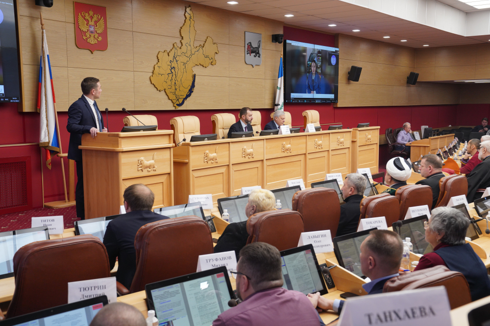 Депутаты и общественники предлагают инициативы по защите детей