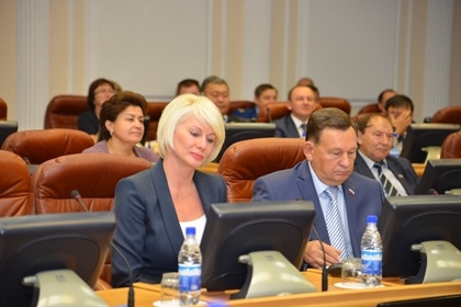 Начала строительства нового здания детской поликлиники №9 в Радищево добилась Нина Чекотова