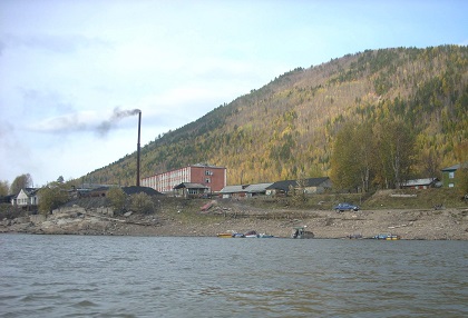 Депутаты Законодательного Собрания посетили социальные объекты поселка Мама