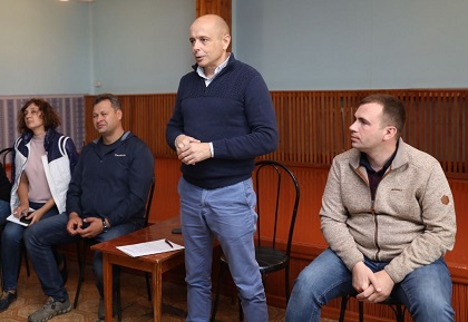 Сергей Сокол заявил о необходимости внести изменения в закон о бесплатном питании с учетом школьников, достигших 18-летия