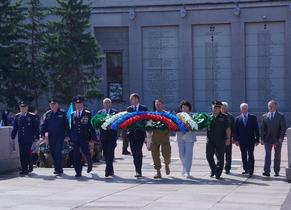 Ольга Носенко приняла участие в торжественных мероприятиях к Дню ВДВ