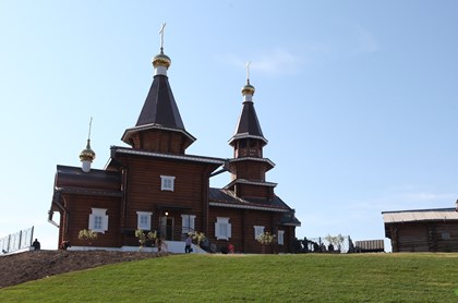 Сергей Брилка: проведение «Тотального диктанта» в Анге подтверждает статус центра имени святителя Иннокентия как культурно-просветительского 