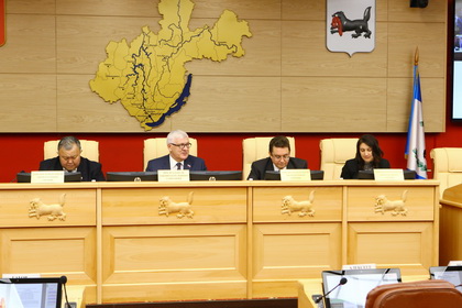 Упрощающий получение бесплатного питания в школе закон принят на 58-й сессии