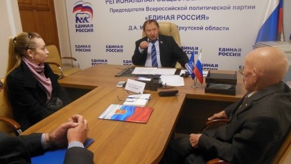 Вопрос жилья для многодетной семьи из Шелеховского района рассмотрел Геннадий Нестерович