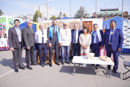 В Иркутске открылись дни Усть-Ордынского бурятского округа