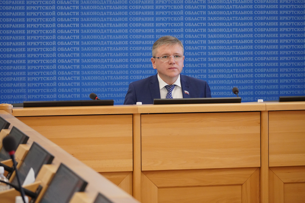 Вопрос обращения с мусором обсудили депутаты регионального парламента