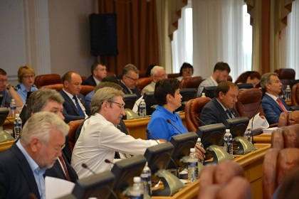 Законопроект о ежегодной выплате Детям Войны принят депутатами Законодательного Собрания