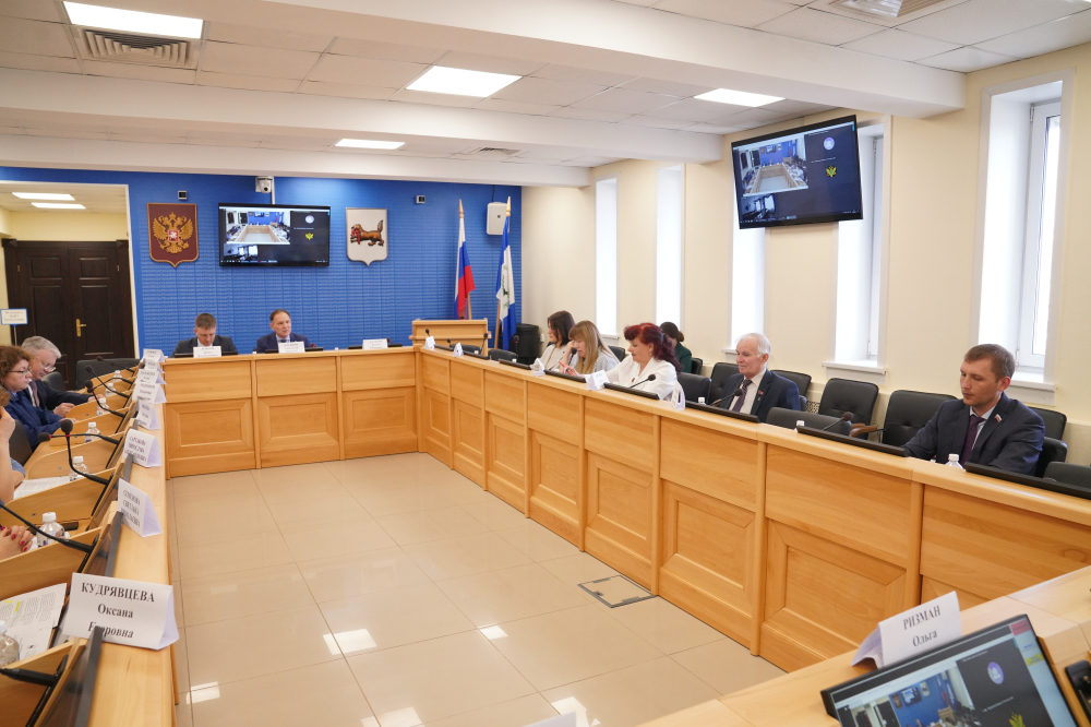 Привлекать медиков в небольшие города планируют с помощью дополнительных выплат