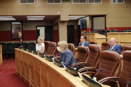 Комитет по бюджету рекомендовал отклонить законопроекты, вынесенные на внеочередную сессию