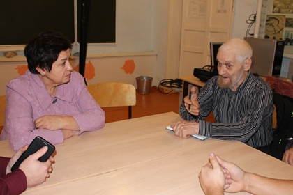 На плохое состояние больниц и школ пожаловались Ирине Синцовой жители Качугского района