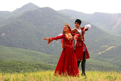 Сергей Брилка поприветствовал участников  и гостей Фестиваля кавказской культуры