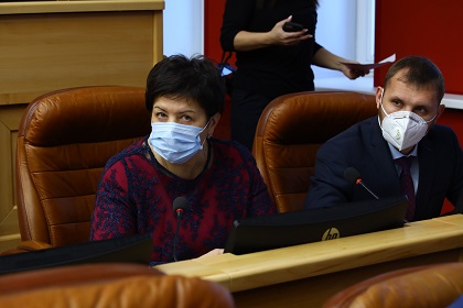 Во втором чтении принят закон о нормативах на обеспечение школ