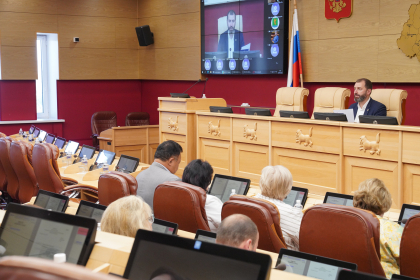 Александр Ведерников: лучшие идеи муниципалитетов по летнему отдыху детей необходимо субсидировать