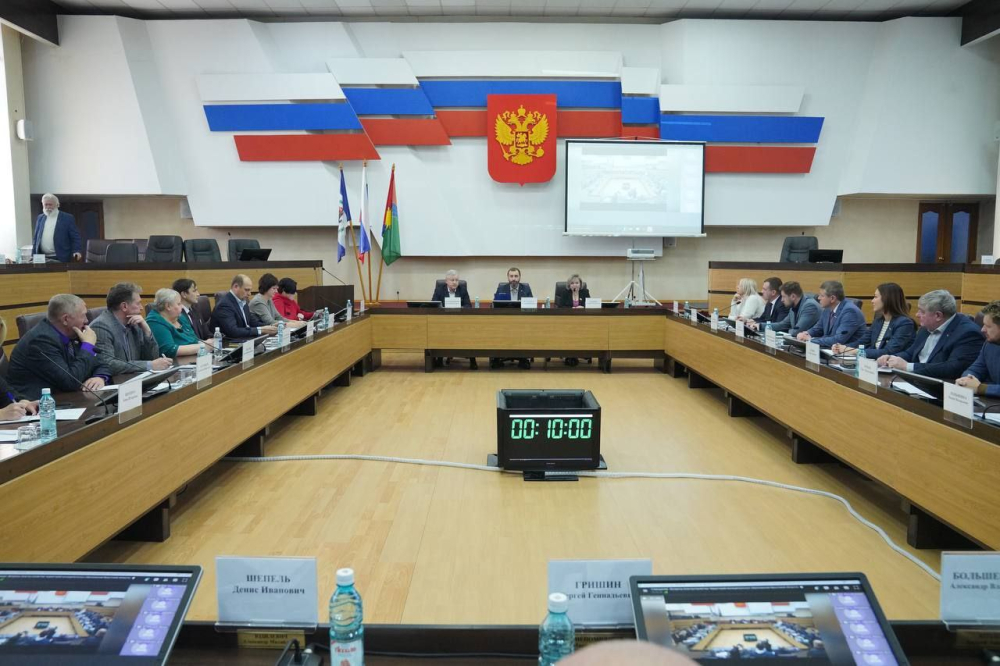 Александр Ведерников: Синхронизировать реализацию госпрограмм для благоустройства территорий необходимо в Иркутской области