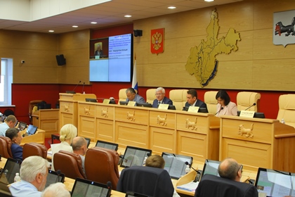 Депутаты приняли законопроект о предоставлении бесплатного питания детям из малоимущих и многодетных семей в частных школах