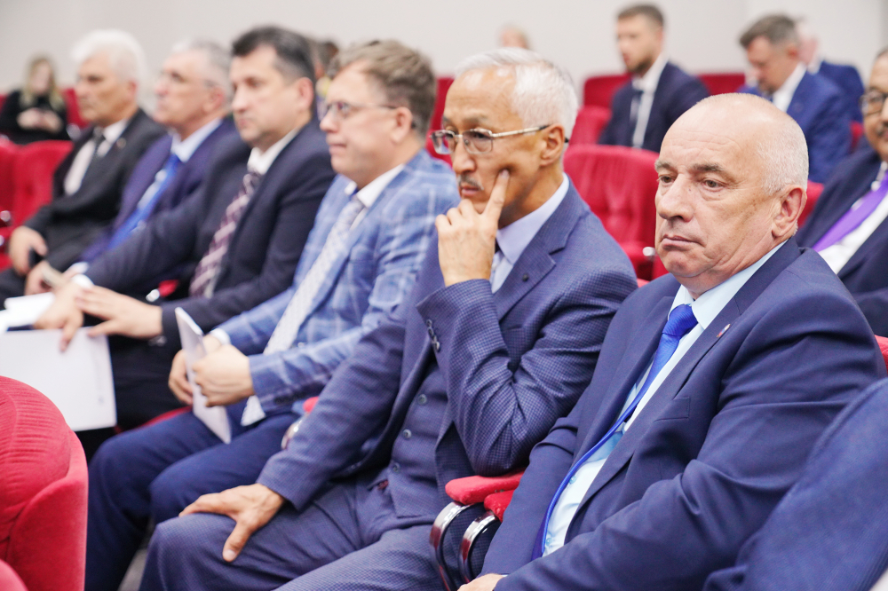 Вопрос поддержки муниципальных образований обсудили на Форуме депутатов Иркутской области