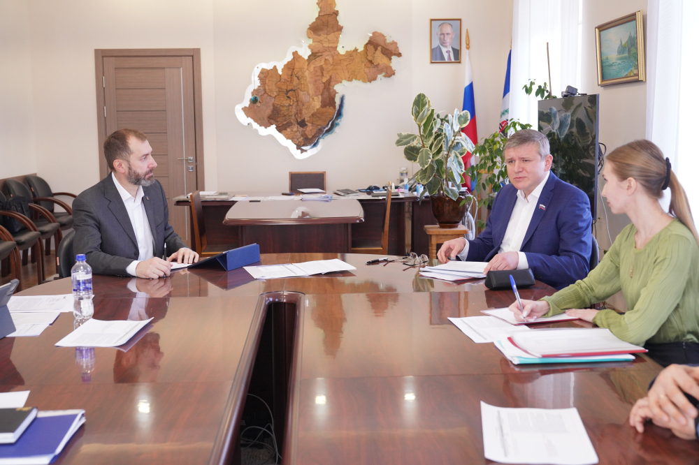 Председатели постоянных комитетов и комиссий ЗС отчитались о парламентской работе