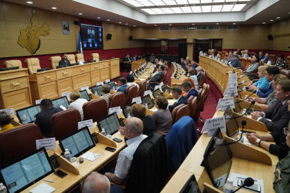 Парламентская школа для депутатов из муниципалитетов проходит в ЗакСобрании