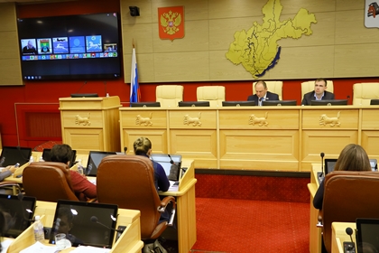 Вопросы перехода на новую систему обращения с ТКО обсудили в режиме видеоконференции на площадке Законодательного Собрания