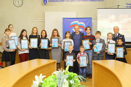 Подведены итоги регионального конкурса детских рисунков «Они сражались за Родину…»