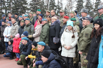 Павлу Матвееву и Дмитрию Лопатину вручены Почетные грамоты ЗС