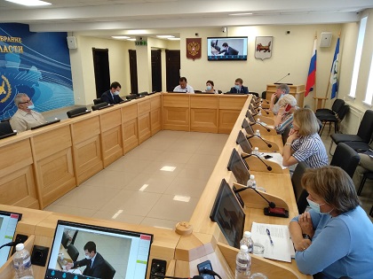 Областные парламентарии: для сохранения памятников деревянного зодчества необходимо привлекать федеральные средства