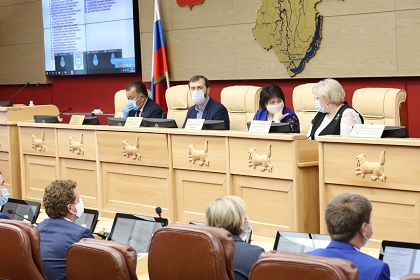 Установлены штрафы за продажу несовершеннолетним электронных сигарет и курительных смесей