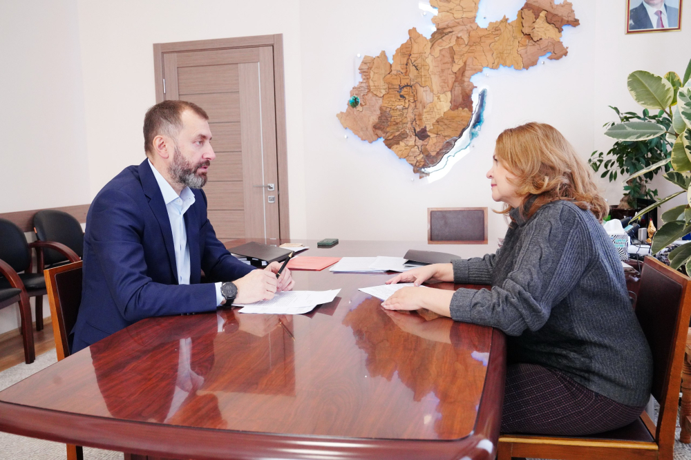 Награду волонтерам, оказывающим помощь бойцам СВО, могут учредить в Иркутской области