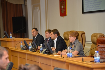 Сессии Заксобрания будут начинаться с воспоминаний ветеранов 