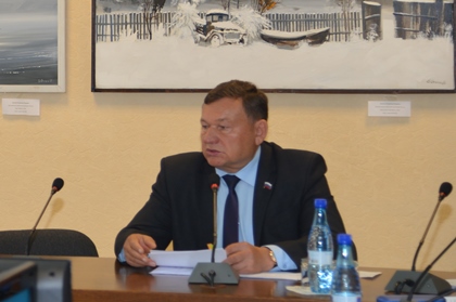 Законопроект о перераспределении полномочий между поселениями и районами рекомендован к принятию в окончательном чтении