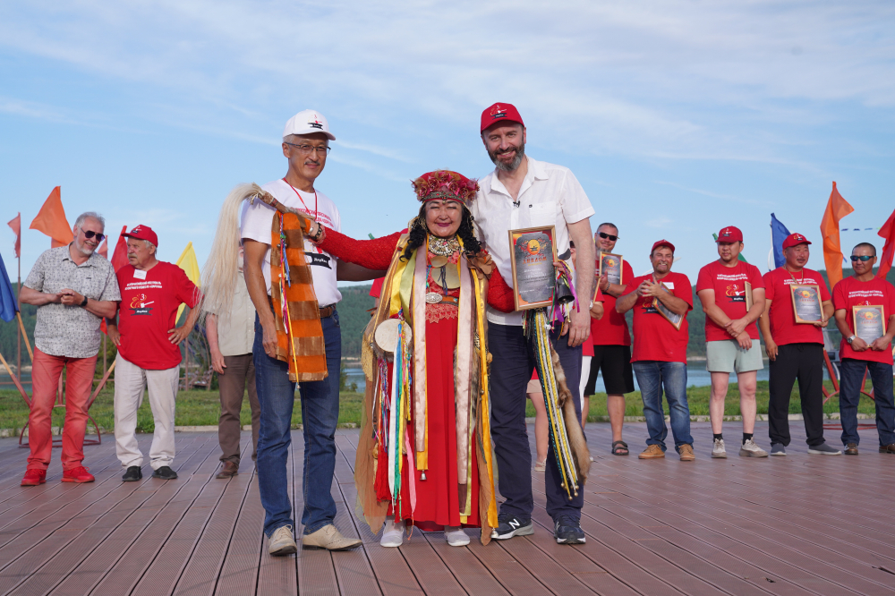 Александр Ведерников принял участие в закрытии фестиваля кузнечного ремесла «ДарХан» в Свирске