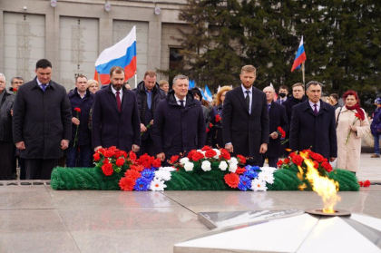 В Иркутске состоялся митинг, посвященный Дню провозглашения Донецкой Народной Республики   