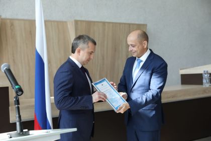 Сергей Сокол принял участие в церемонии вступления в должность мэра Шелеховского района Максима Модина