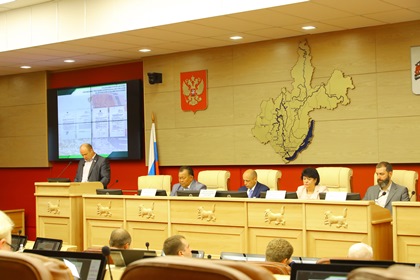 Механизм обращения с ТКО должен быть удобным и понятным для жителей региона, считает Сергей Сокол