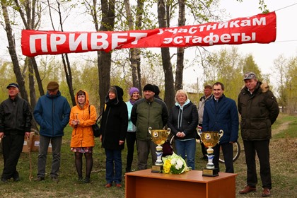 Павел Сумароков вручил усольским школьникам комплекты спортивной формы 