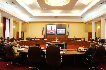 Депутаты ЗС приняли участие в работе регионального антикризисного штаба