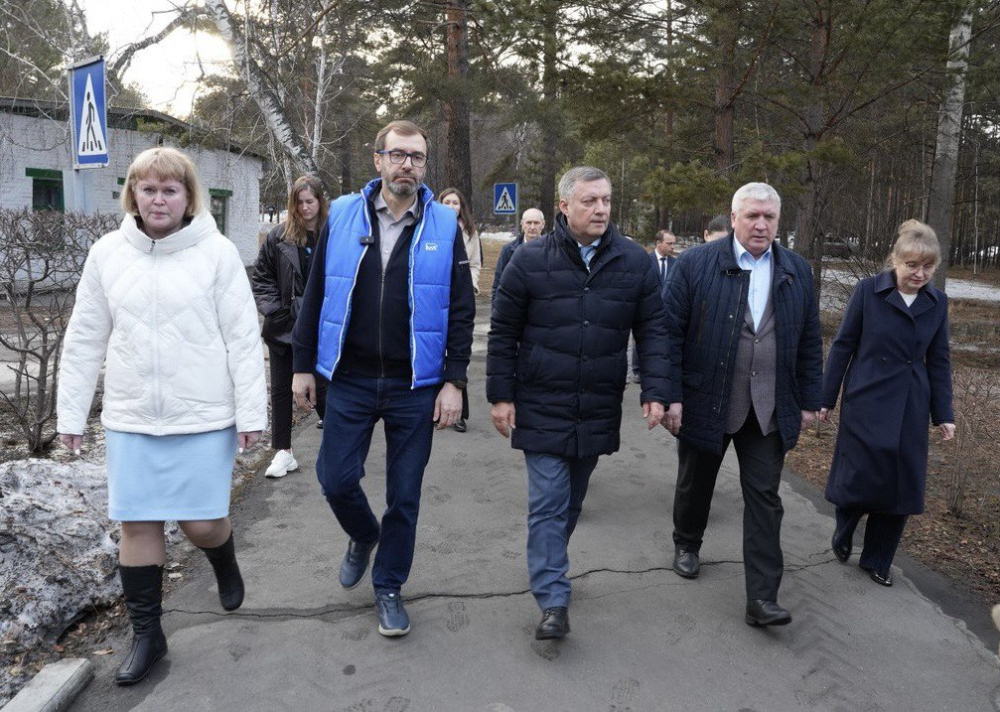 Развитие реабилитационного центра для детей и подростков «Сосновая горка» обсудили в ходе рабочей поездки губернатор и председатель ЗС