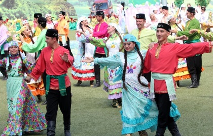 Спикер Заксобрания поздравил жителей Приангарья с татаро-башкирским праздником «Сабантуй»