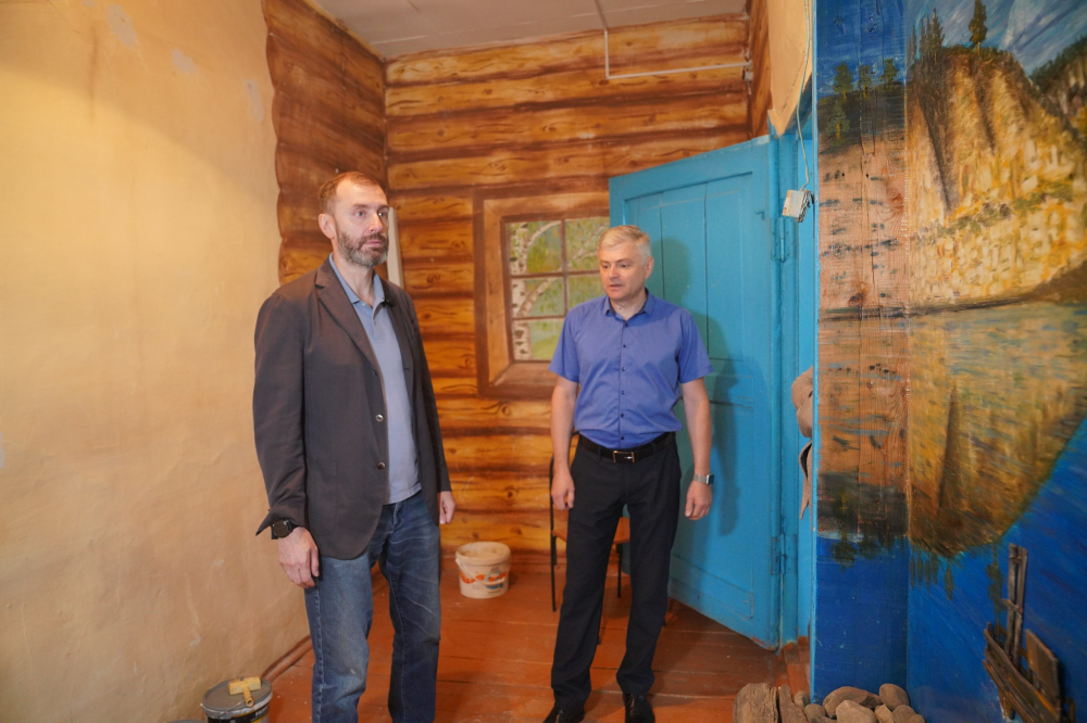 Ремонт начался в школьном музее с. Узкий Луг в рамках инициативного проекта