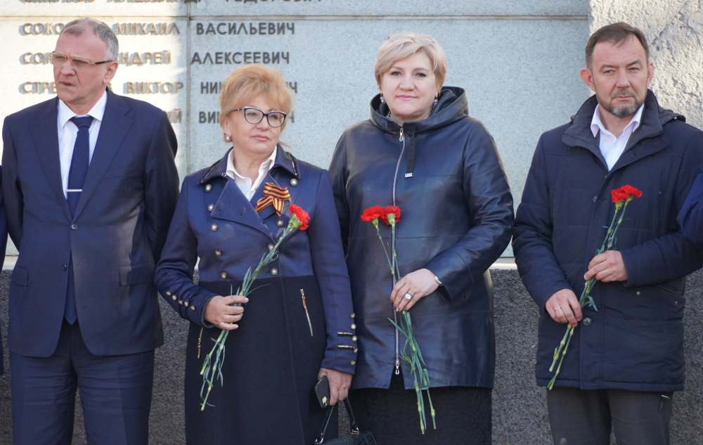 Лариса Егорова и Галина Кудрявцева приняли участие в акции «Пламя гордости за Победу»