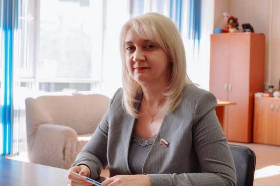 Взаимодействие в вопросах законотворчества стало основной темой встречи вице-спикера ЗС Натальи Дикусаровой с коллегами из Госдумы