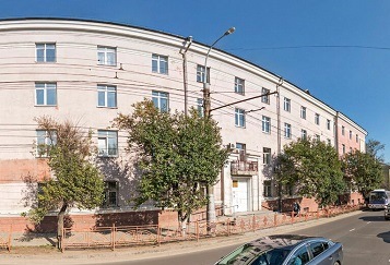 Ирина Синцова поздравила с юбилеем коллектив Иркутской городской поликлиники №11