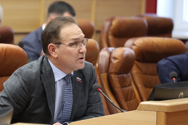 Депутаты ЗС законом области закрепили ежегодную индексацию социальных выплат 