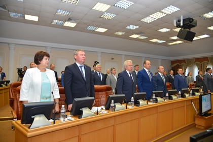 Под руководством Сергея Брилки начала работу 51 сессия Законодательного Собрания