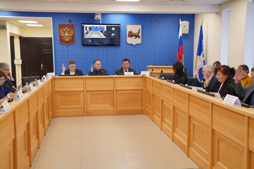 Новые меры поддержки военнослужащих и семей с детьми рассмотрят на сессии ЗС