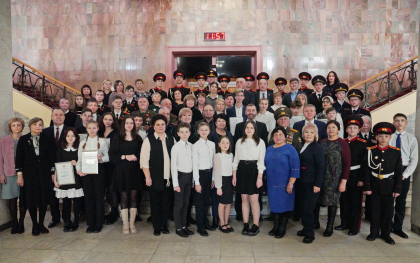 Авторам лучших патриотических проектов вручили награды депутаты ЗС 