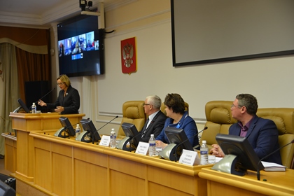 Видеоконференция на тему реализации мер по развитию ЖКХ прошла в Законодательном Собрании