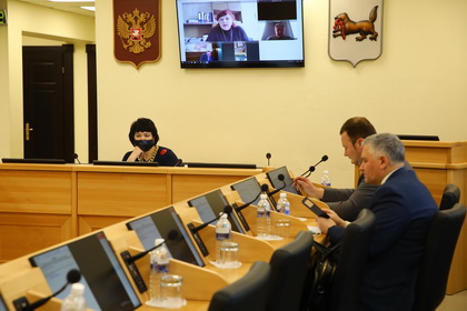 К награждению почетной грамотой представлены работники образования и организатор волонтерского движения